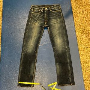 Levi’s 513 jeans